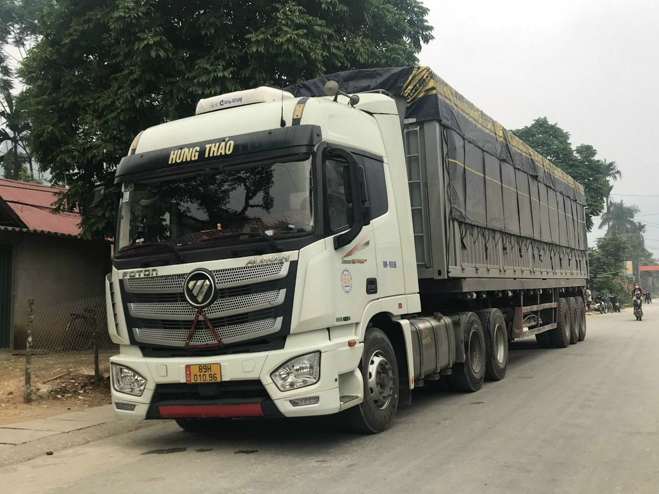 Xe công đầu kéo