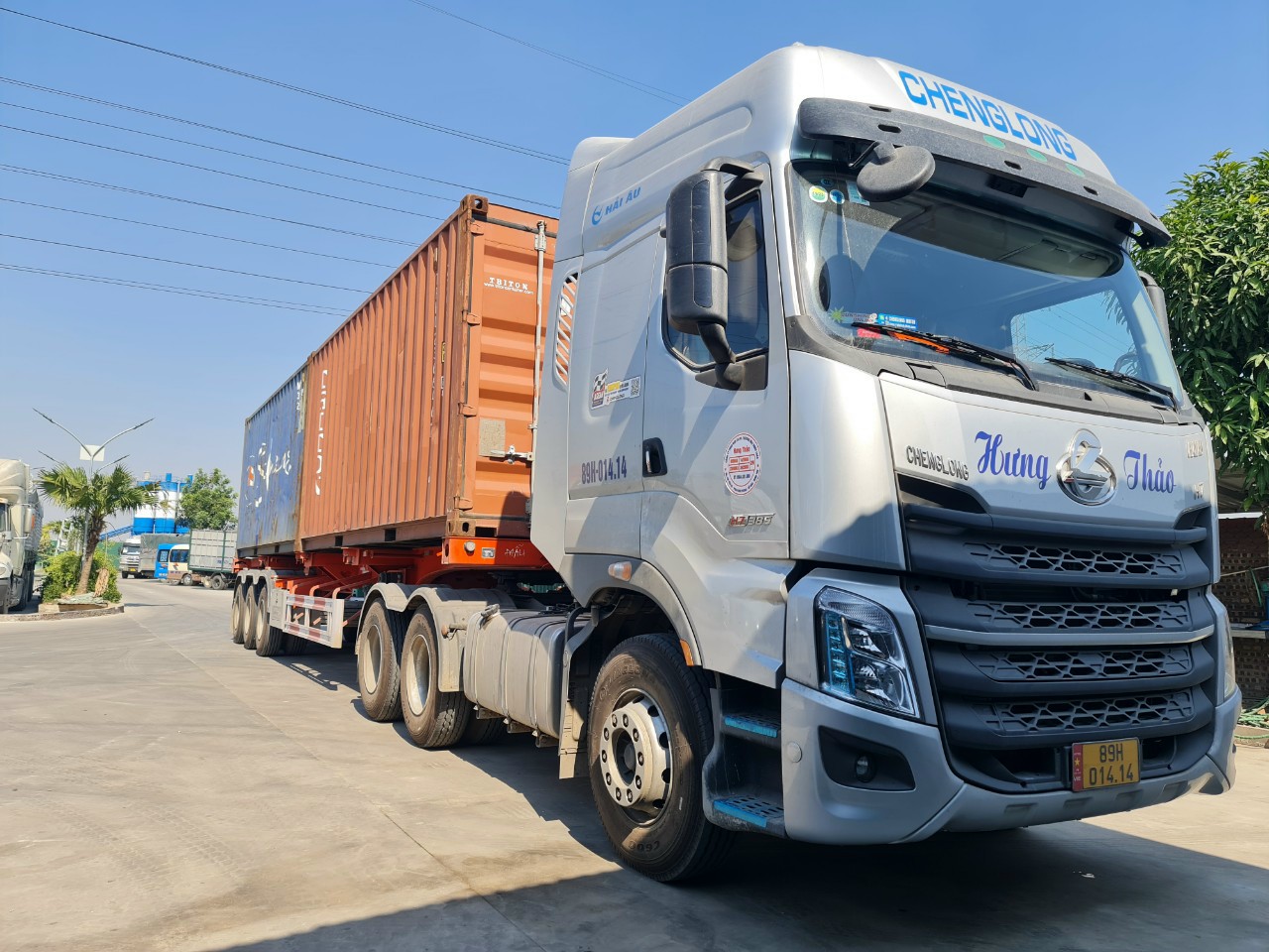 Xe công đầu kéo