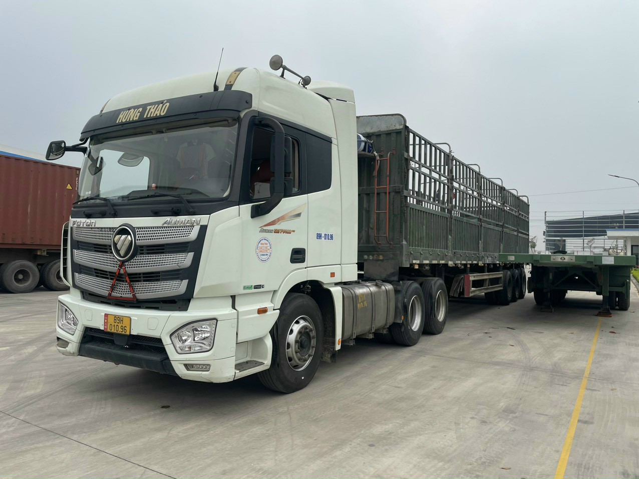 Xe công đầu kéo	