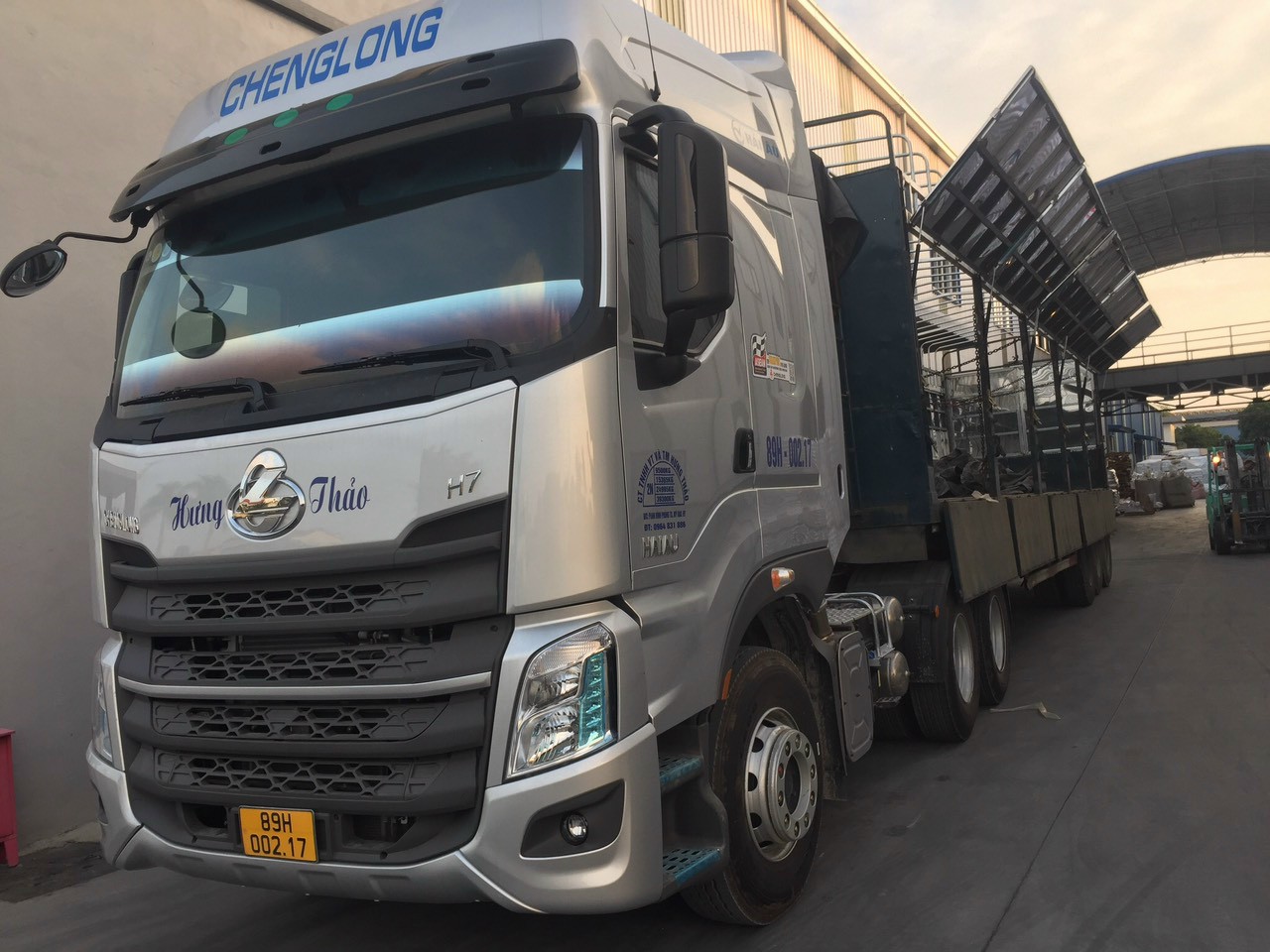 Xe công đầu kéo	